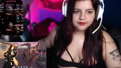 Snapshot of amaralof chatting on 11/14/25, 11:35 amaralof online show from 11/14/25, 11:35