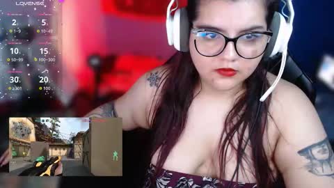 Snapshot of amaralof chatting on 12/13/25, 11:10 amaralof online show from 12/13/25, 11:10