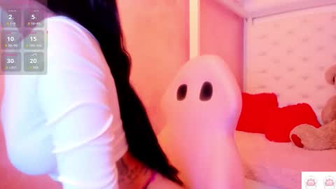 Snapshot of amarantha_milk2 chatting on 12/16/25, 11:48 amarantha online show from 12/16/25, 11:48