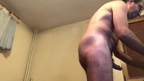 Snapshot of amaranther chatting on 11/17/25, 06:57 Amaranther online show from 11/17/25, 06:57