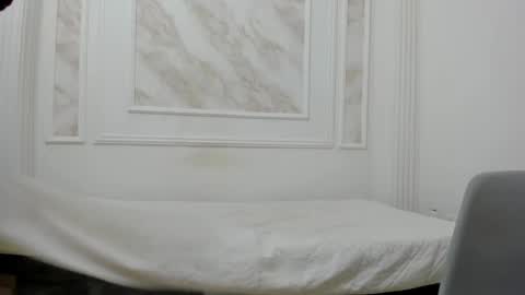 Amare online show from 10/04/25, 07:12