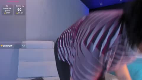 Emily online show from 02/03/25, 02:13