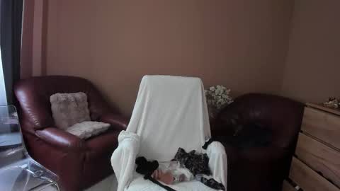 amateur_fitbabex online show from 03/15/26, 07:47