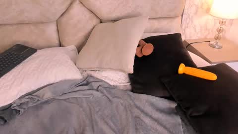 AMATISTA online show from 02/28/25, 01:47