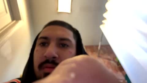 Snapshot of amature59 chatting on 01/25/25, 04:46 Jamesy online show from 01/25/25, 04:46