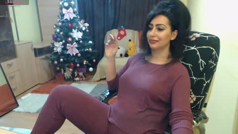 Snapshot of amazinerika chatting on 01/04/25, 01:10 Amazinerika online show from 01/04/25, 01:10