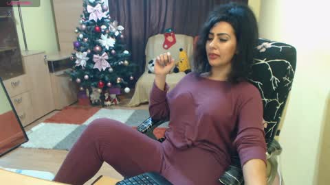 Snapshot of amazinerika chatting on 01/04/25, 07:13 Amazinerika online show from 01/04/25, 07:13