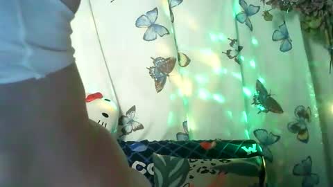 Snapshot of amazing_angel22 chatting on 04/04/26, 03:09 amazing angel online show from 04/04/26, 03:09