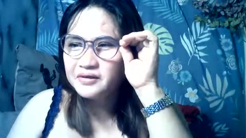 Snapshot of amazing_angel22 chatting on 06/16/26, 01:41 amazing angel online show from 06/16/26, 01:41