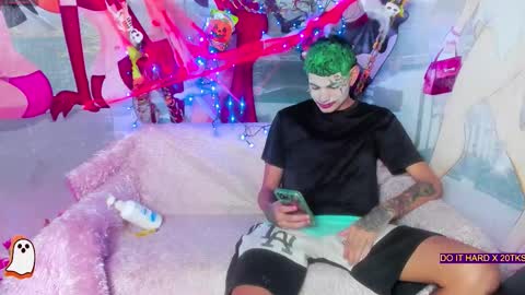 Gaby online show from 10/31/25, 07:59