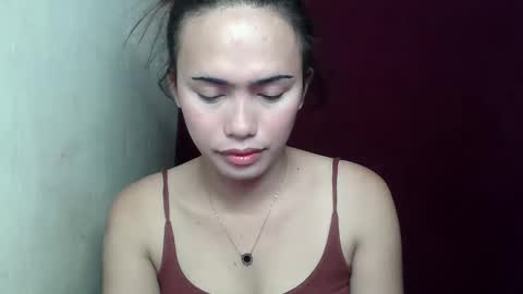 Snapshot of amazing_yella69 chatting on 11/24/25, 11:59 YELLA online show from 11/24/25, 11:59