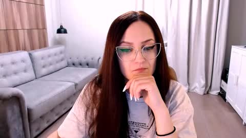 Snapshot of amazingeyes89 chatting on 02/24/25, 12:59 Izza online show from 02/24/25, 12:59