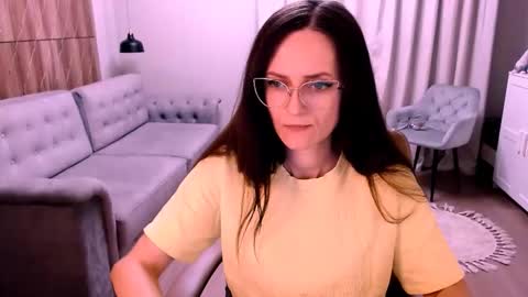 Izza online show from 12/16/25, 09:58