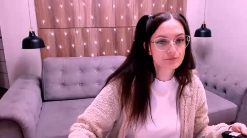 Izza online show from 02/03/26, 12:10