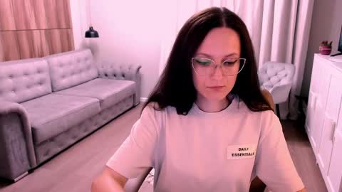 Izza online show from 05/26/26, 03:41