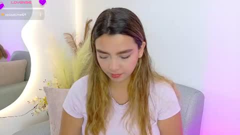 Snapshot of ambar_carterr chatting on 06/26/26, 12:37 Ambar online show from 06/26/26, 12:37