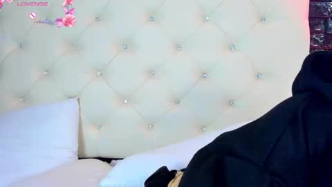   online show from 03/10/25, 09:43