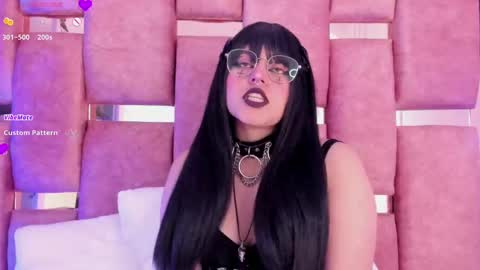   online show from 09/23/25, 07:06