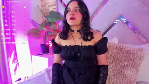   online show from 12/15/25, 06:45