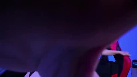 Snapshot of ambar_love22 chatting on 11/05/25, 11:49 ambar_love22 online show from 11/05/25, 11:49