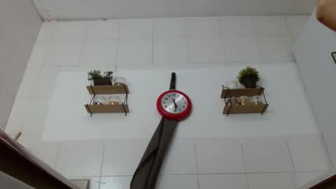 Snapshot of ambar_mds chatting on 10/07/25, 02:14 Sebas online show from 10/07/25, 02:14