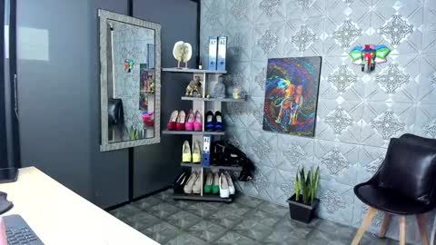 ambar rose2  online show from 12/18/24, 10:40