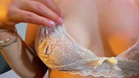 Snapshot of ambar_sex10 chatting on 01/09/25, 03:55 Ambar online show from 01/09/25, 03:55
