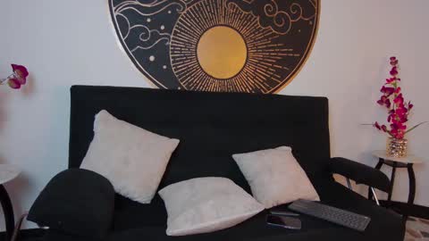 Ambar online show from 02/18/25, 08:03