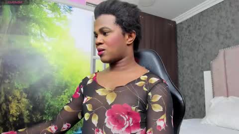 ambargil__ online show from 09/25/25, 05:00