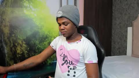 ambargil__ online show from 10/08/25, 01:47