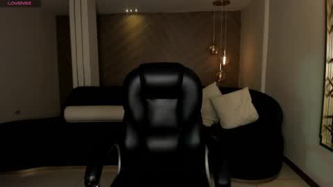 Ambar  online show from 11/14/25, 11:42