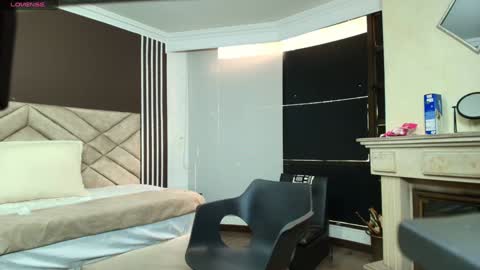 Ambar Ross online show from 01/06/25, 07:13