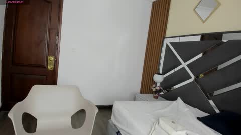 Ambar Ross online show from 02/10/26, 01:04