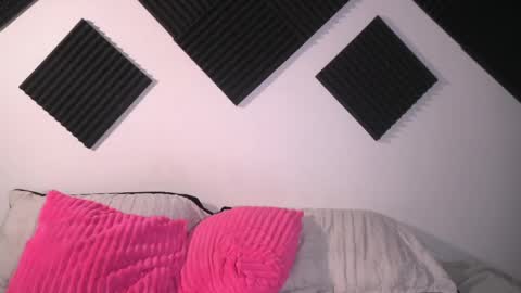 Amber online show from 04/12/26, 12:48