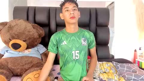 Snapshot of amber_18x chatting on 01/31/25, 12:18 Cody amber online show from 01/31/25, 12:18