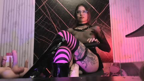 Snapshot of amber_blair chatting on 12/06/24, 11:57 amber_blair online show from 12/06/24, 11:57