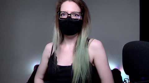 Snapshot of amber_candyfloss chatting on 12/09/24, 01:51 Amber non-nude model online show from 12/09/24, 01:51