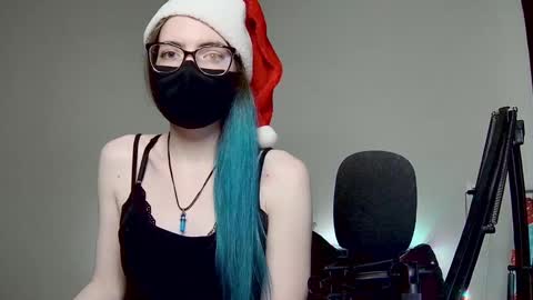 Snapshot of amber_candyfloss chatting on 12/27/24, 02:25 Amber non-nude model online show from 12/27/24, 02:25