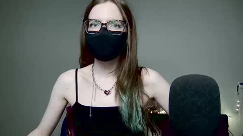 Snapshot of amber_candyfloss chatting on 11/24/25, 11:26 Amber non-nude model online show from 11/24/25, 11:26