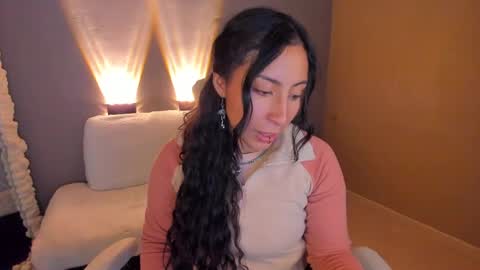 amber_curly online show from 02/24/25, 10:58