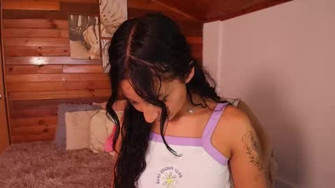 Snapshot of amber_curly chatting on 11/05/25, 07:47 amber_curly online show from 11/05/25, 07:47