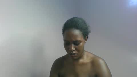 Snapshot of amber_cutie2 chatting on 04/27/26, 06:11 amber_cutie2 online show from 04/27/26, 06:11