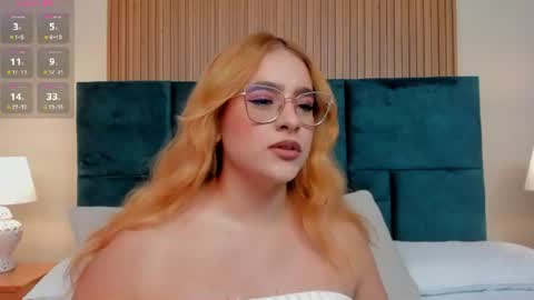 Snapshot of amber_kiss_ chatting on 06/13/26, 06:28 Emily online show from 06/13/26, 06:28