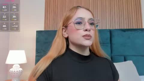 Snapshot of amber_kiss_ chatting on 06/16/26, 06:21 Emily online show from 06/16/26, 06:21