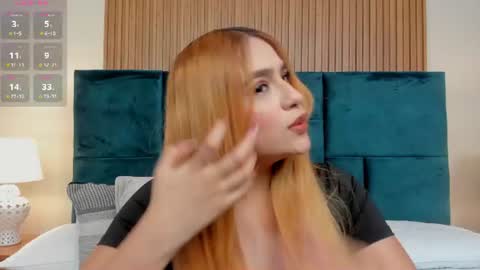 Snapshot of amber_kiss_ chatting on 07/08/26, 06:34 Emily online show from 07/08/26, 06:34