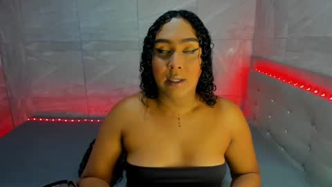 Snapshot of amber_lee20 chatting on 06/30/26, 09:49 LUISA online show from 06/30/26, 09:49