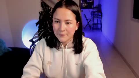 Vivi  online show from 07/24/26, 03:59