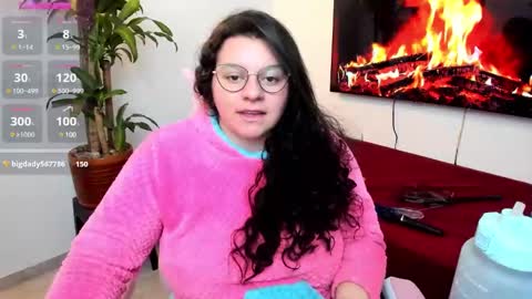 Snapshot of amber_sexy14 chatting on 01/28/25, 10:56 amber_sexy14 online show from 01/28/25, 10:56