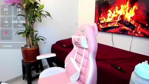 Snapshot of amber_sexy14 chatting on 02/03/25, 09:30 amber_sexy14 online show from 02/03/25, 09:30