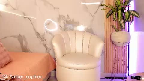 Snapshot of amber_sophie chatting on 07/24/26, 07:23 Schedule 200pm to 900pm Col online show from 07/24/26, 07:23